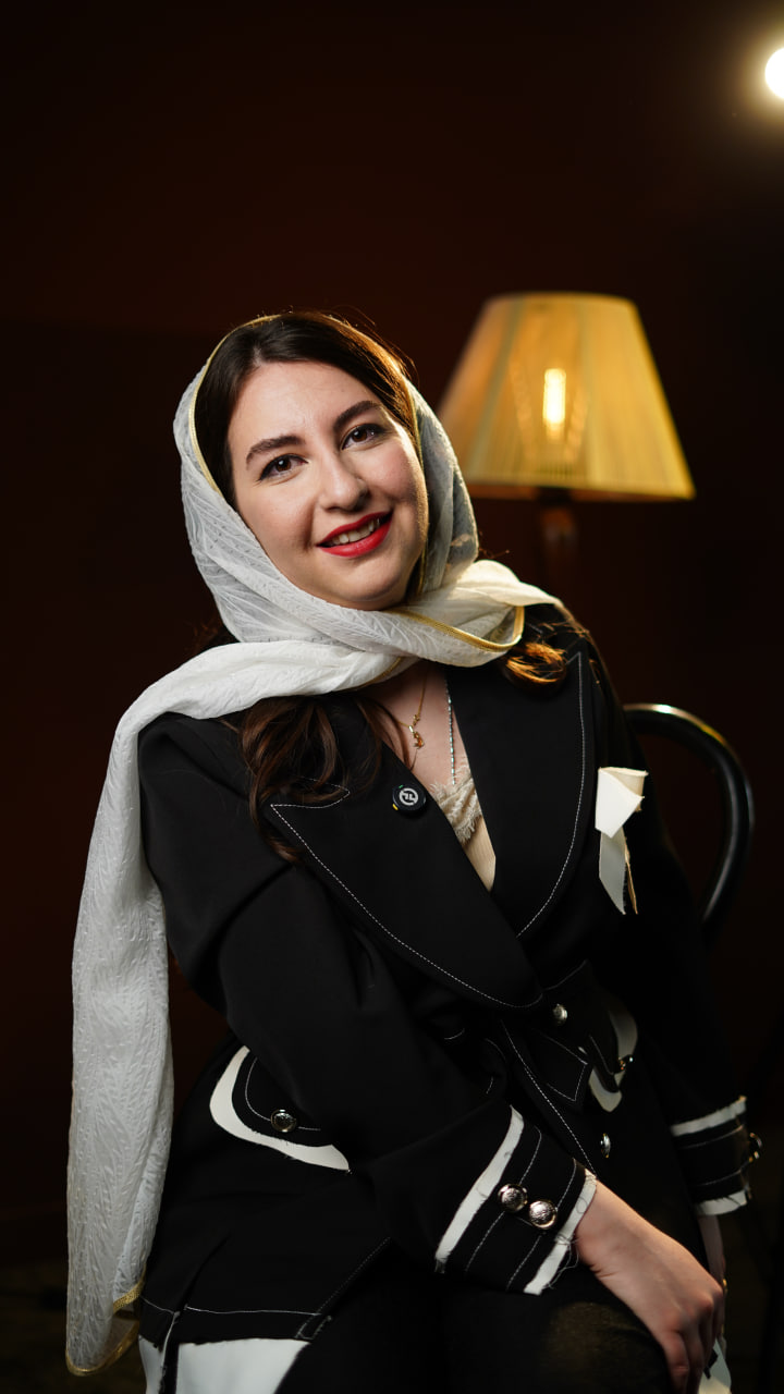 کلاس های تاک شو TALK SHOW ابداعی محیا رستمخانی